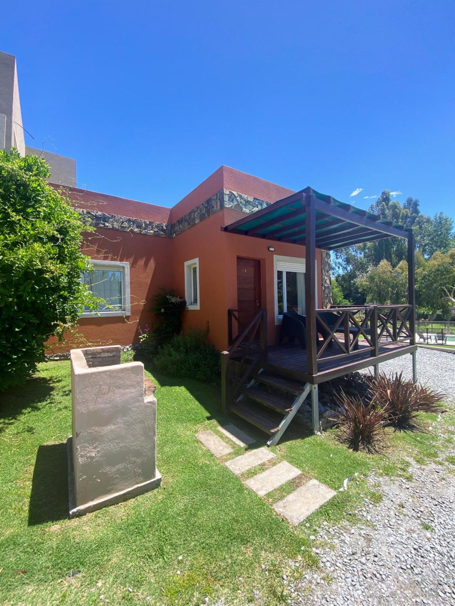 Aparthotel Icalma De La Sierra Tandil Esterno foto